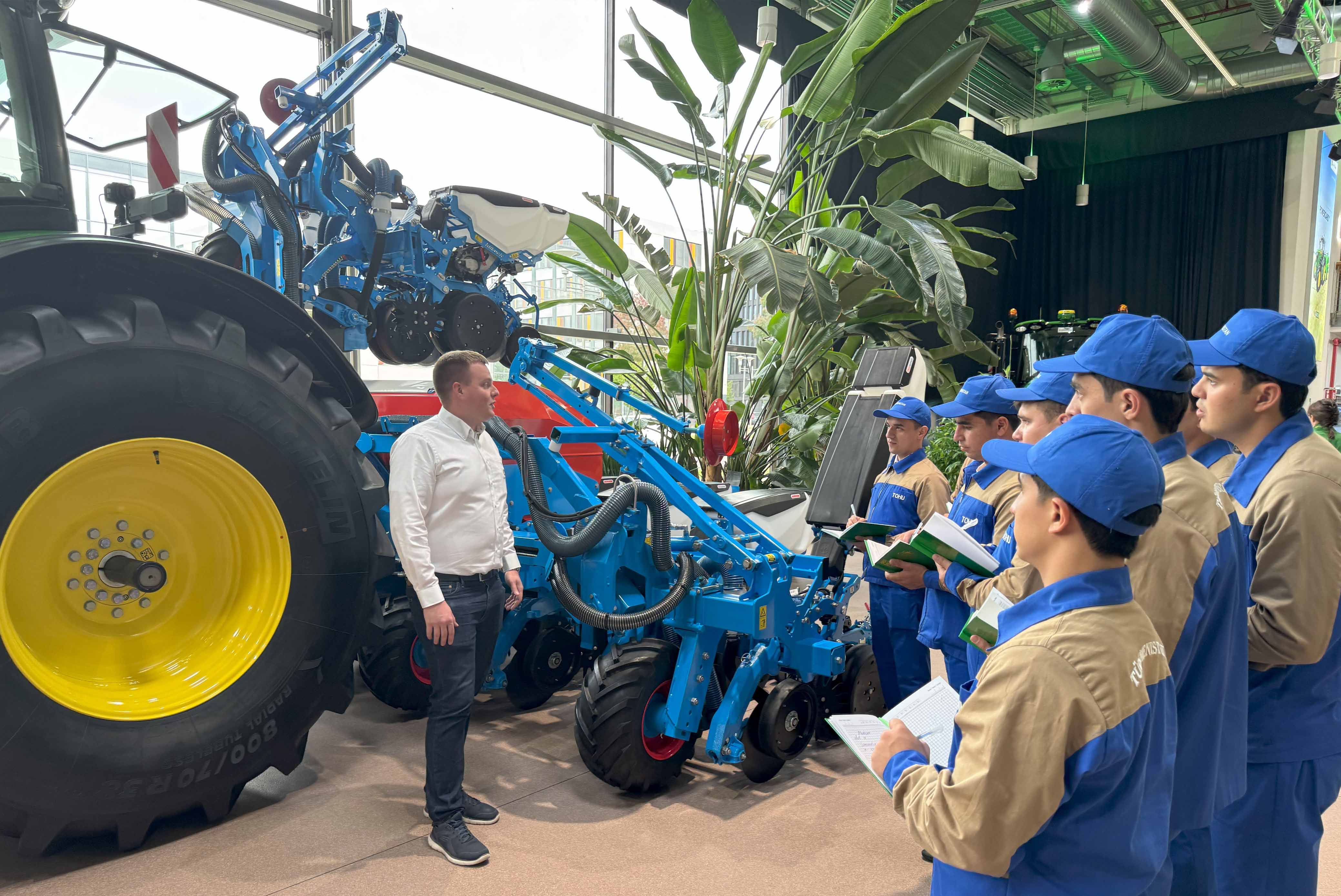 ДЕЛЕГАЦИЯ НАШЕГО УНИВЕРСИТЕТА ПРИНЯЛА УЧАСТИЕ В УЧЕБНОЙ ПОЕЗДКЕ В ФЕДЕРАТИВНОЙ РЕСПУБЛИКЕ ГЕРМАНИЯ